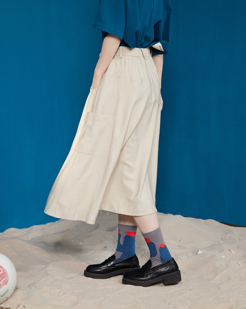 gozo三次方繡花不對稱工裝裙(兩色)