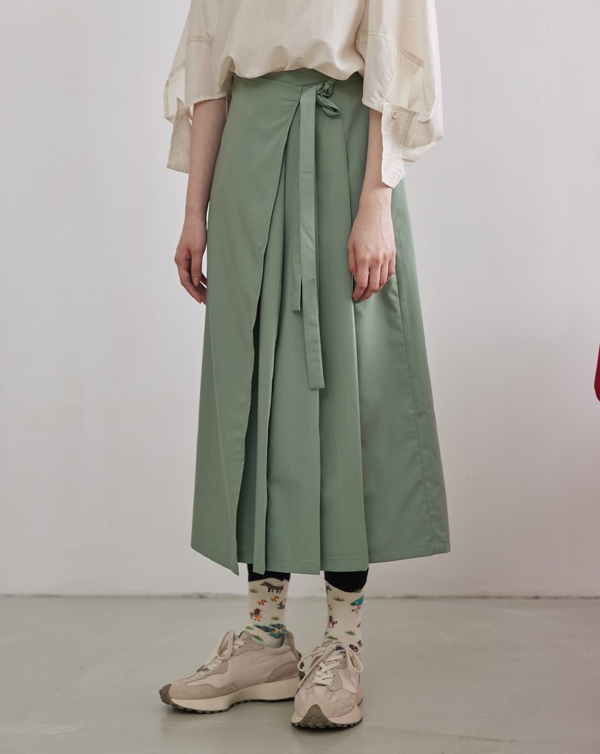 半百褶綁帶造型寬褲裙(兩色)
