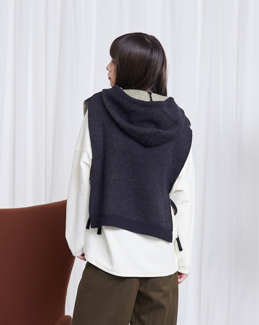 40+動動動起來側簍空連帽毛衣背心(兩色)