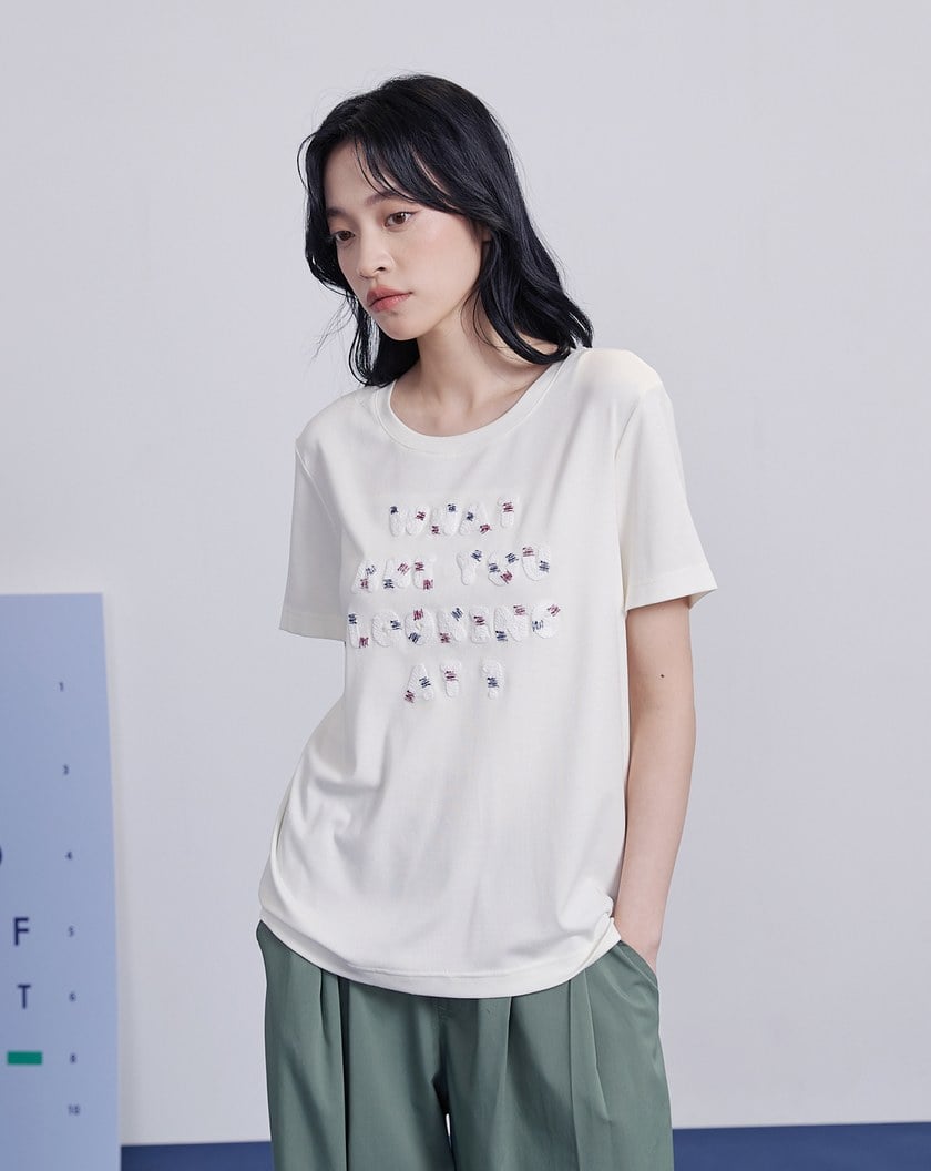 字母繩股繡彈性T恤(兩色)