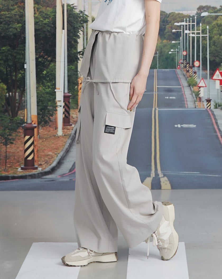 工裝風連身吊帶直筒寬褲(兩色)