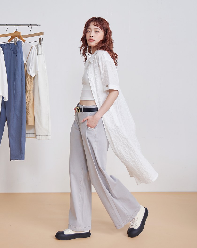 懶惰貓貓做瑜珈肌理紋長版襯衫