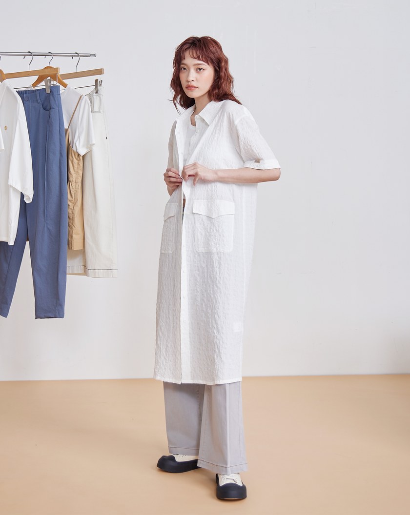 懶惰貓貓做瑜珈肌理紋長版襯衫