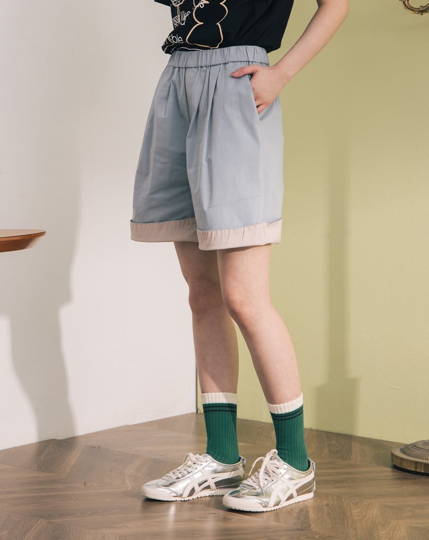 ➤可反折配色造型鬆緊短褲(兩色)