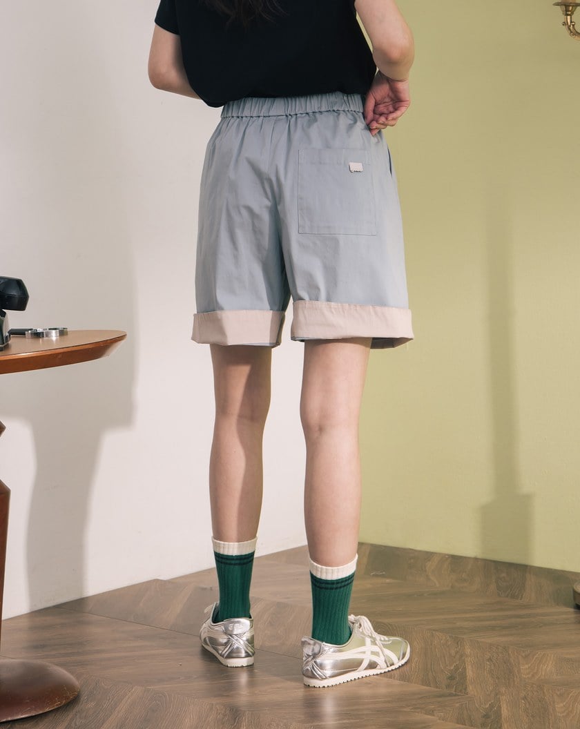 ➤可反折配色造型鬆緊短褲(兩色)