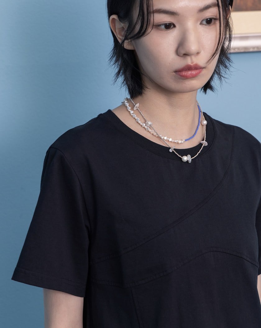 曲線造型剪接圓弧下擺T恤(兩色)