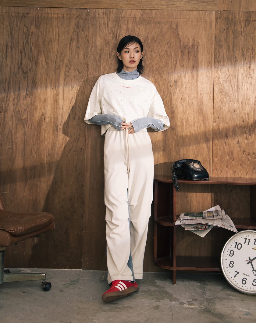 A｜彩色潑墨標語印花廓型短版T恤(兩色)