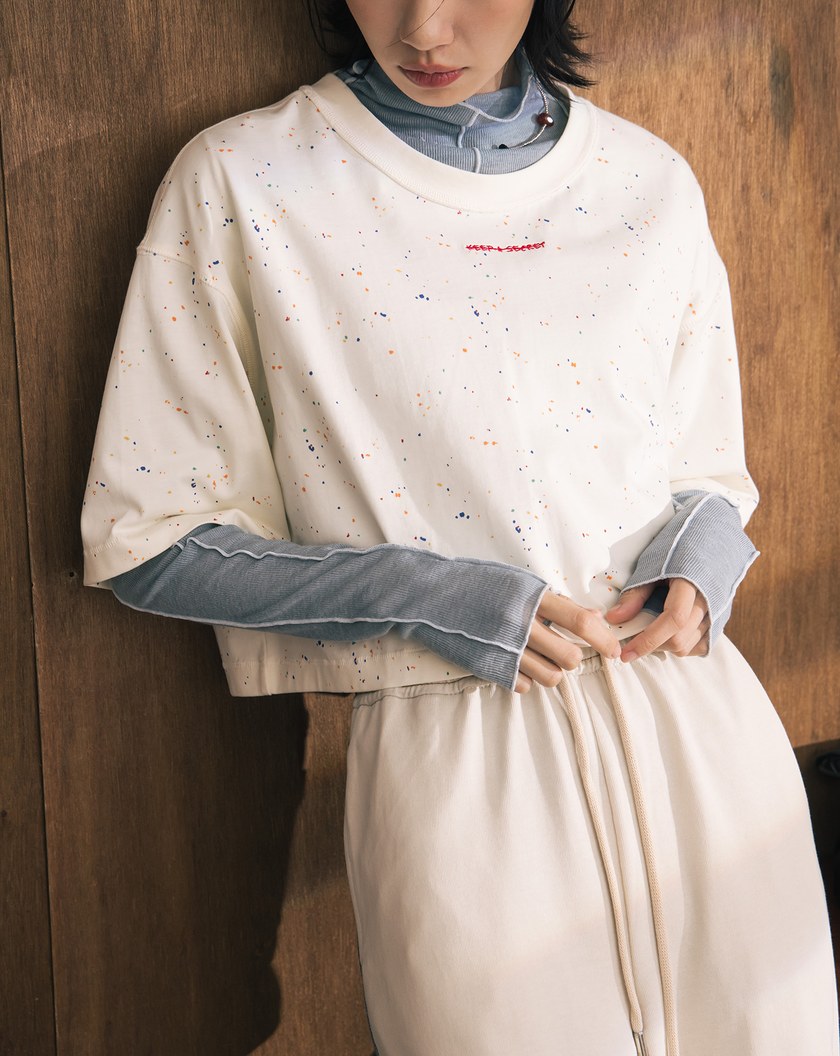 A｜彩色潑墨標語印花廓型短版T恤(兩色)