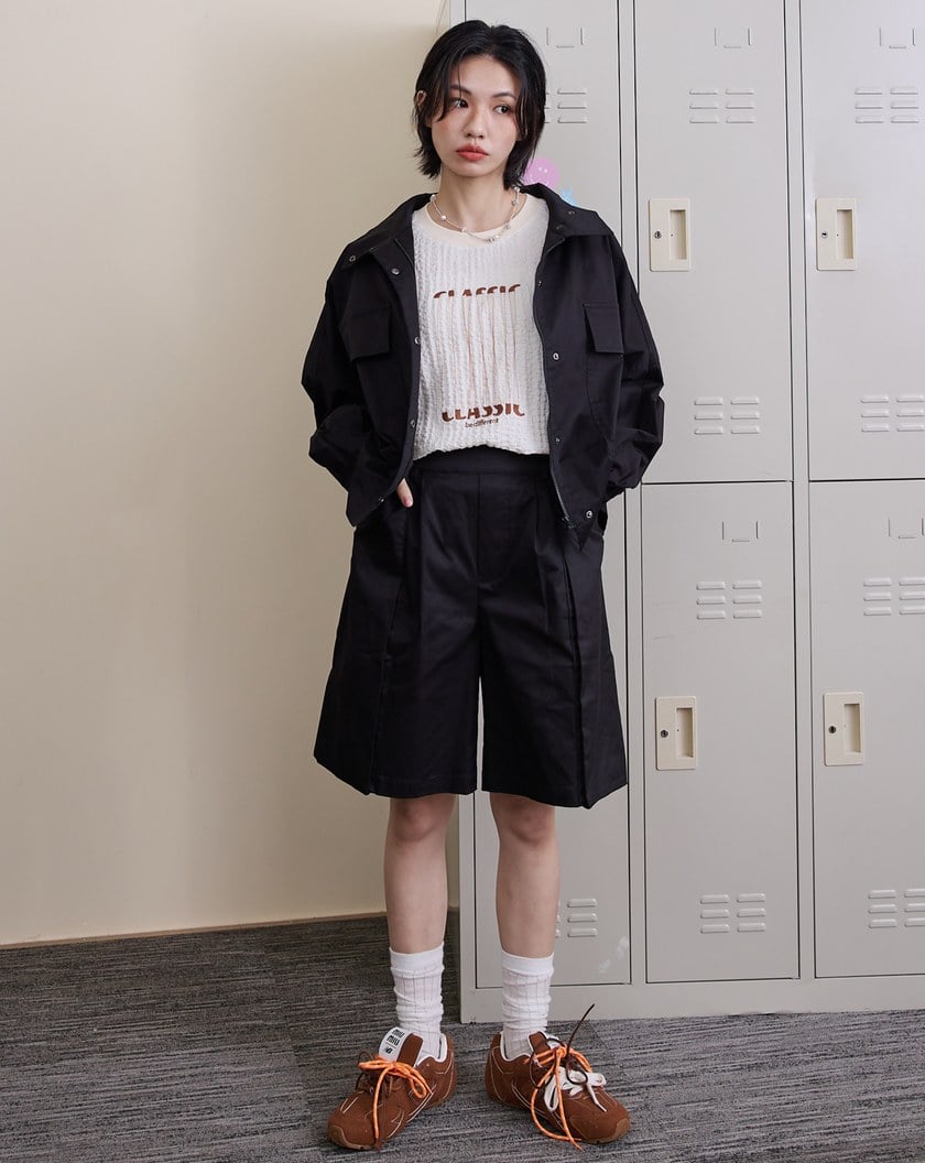 大口袋曖昧英文字繡花連袖外套(兩色)