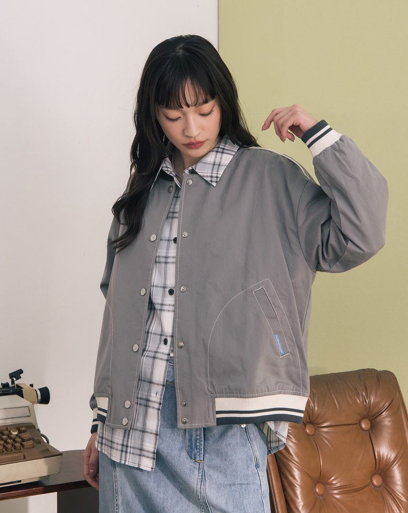 配色線條裝飾棒球外套(兩色)