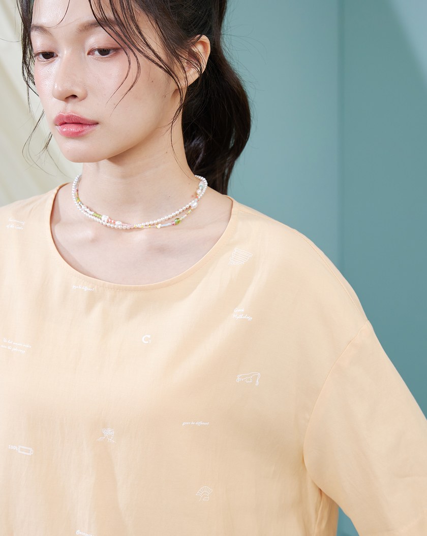 海邊CHILL㇐下抓褶造型涼感上衣(兩色)