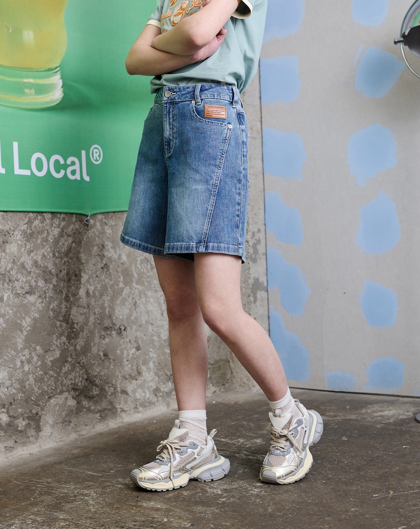 男孩風斜車線牛仔4分短褲(兩色)