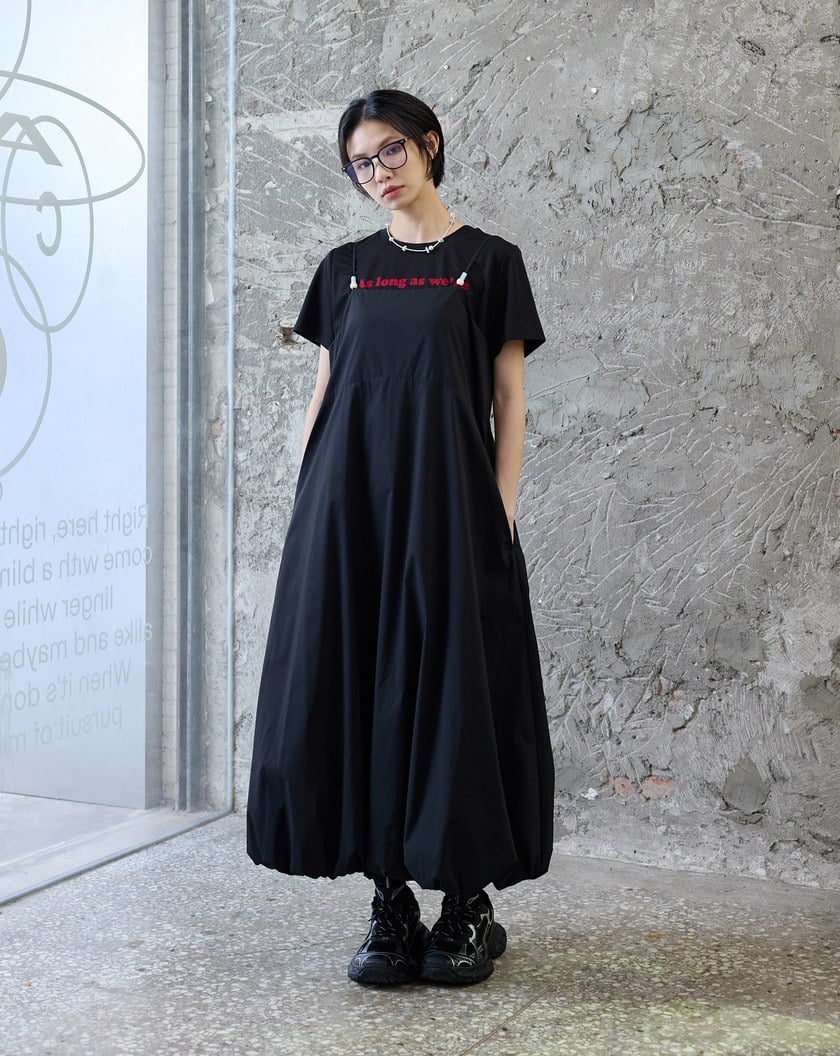 蛋糕裝飾花苞造型吊帶洋裝(兩色)