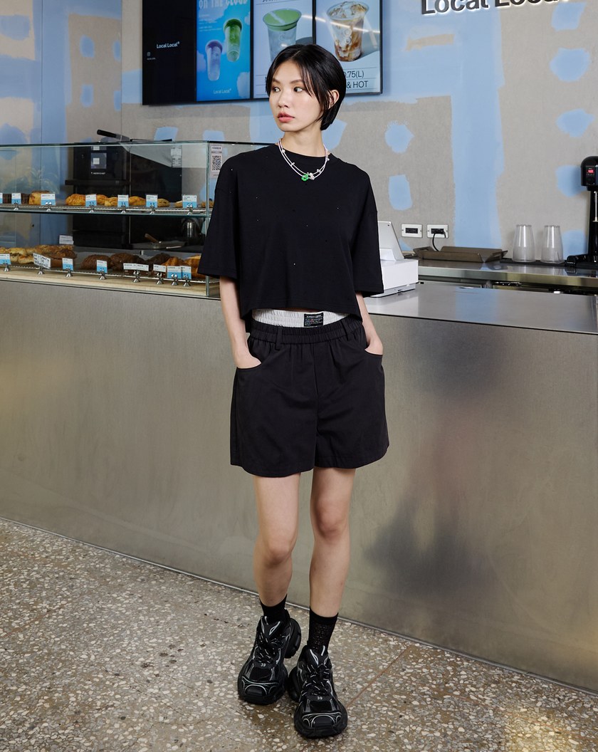 質感燙鑽落肩短版T恤(兩色)