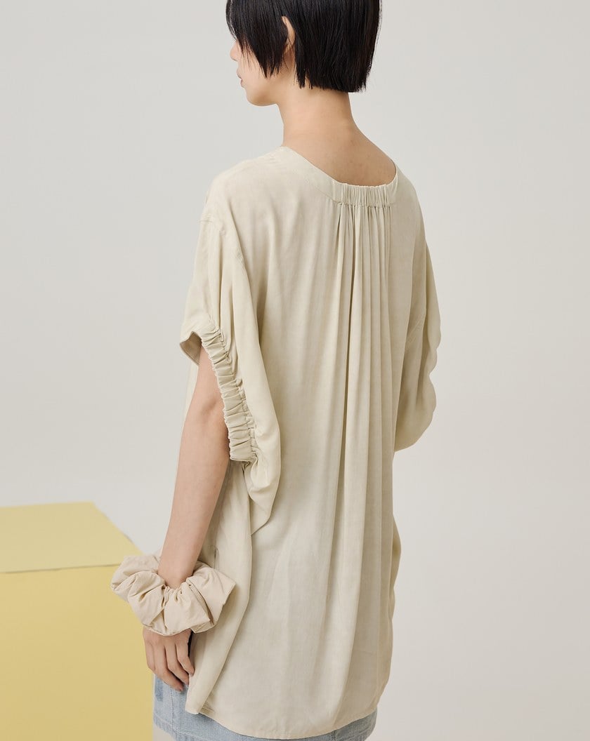 水洗風涼感竹纖維抽皺連袖上衣(淺卡其)