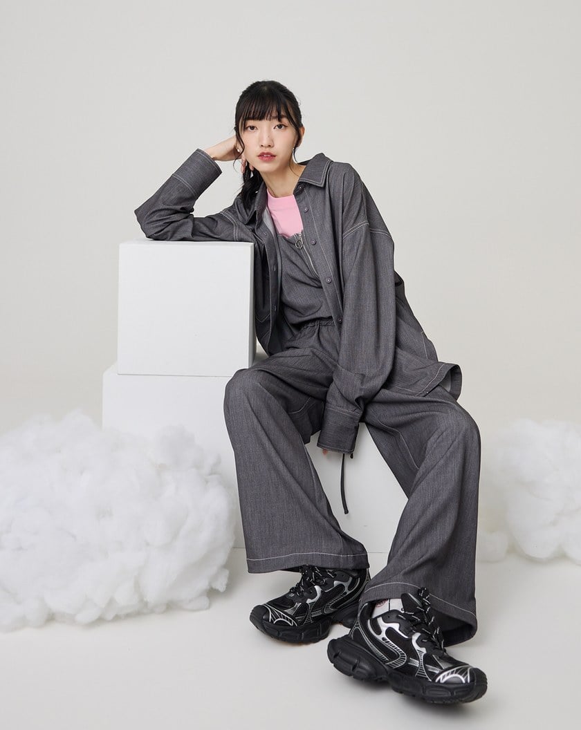 拉鍊縮腰柔軟仿牛仔吊帶褲(兩色)