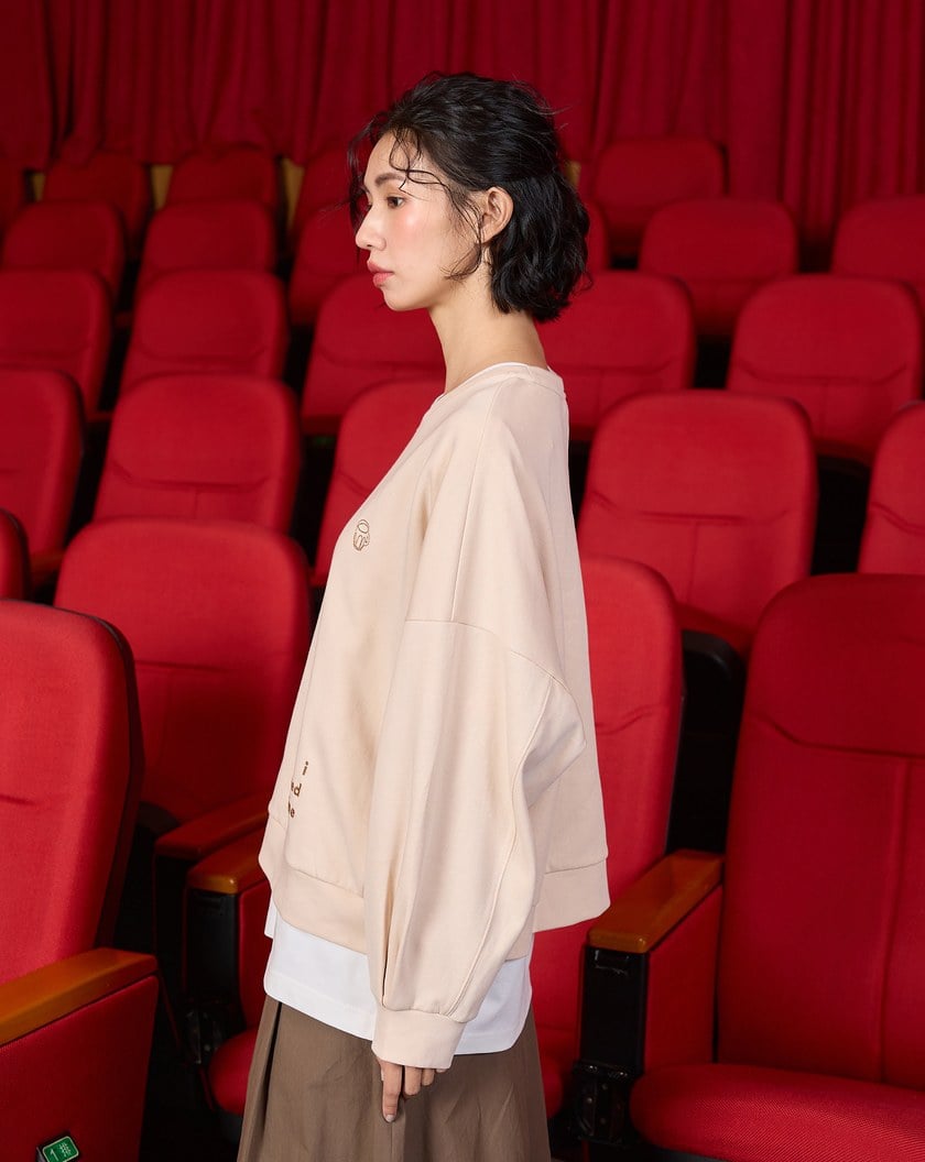 ➤咖啡繡花落肩寬鬆大學T(兩色)