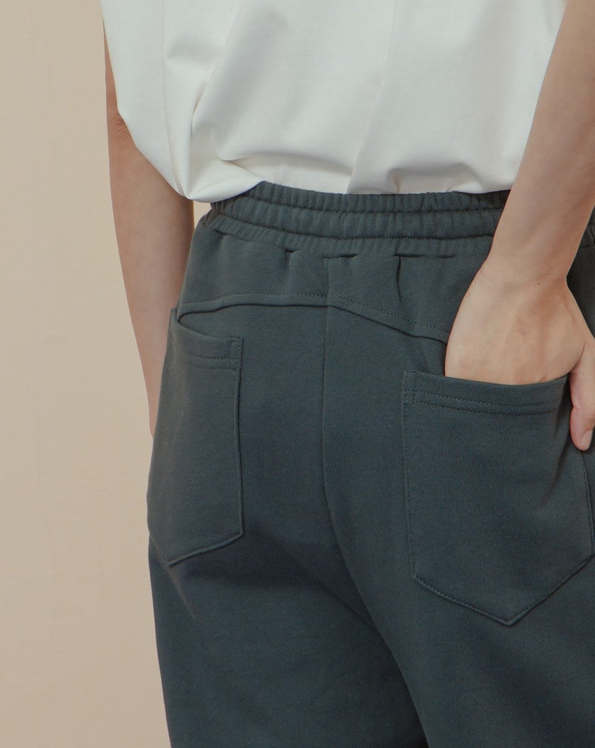 側邊顯瘦剪接抽繩鬆緊長褲(兩色)