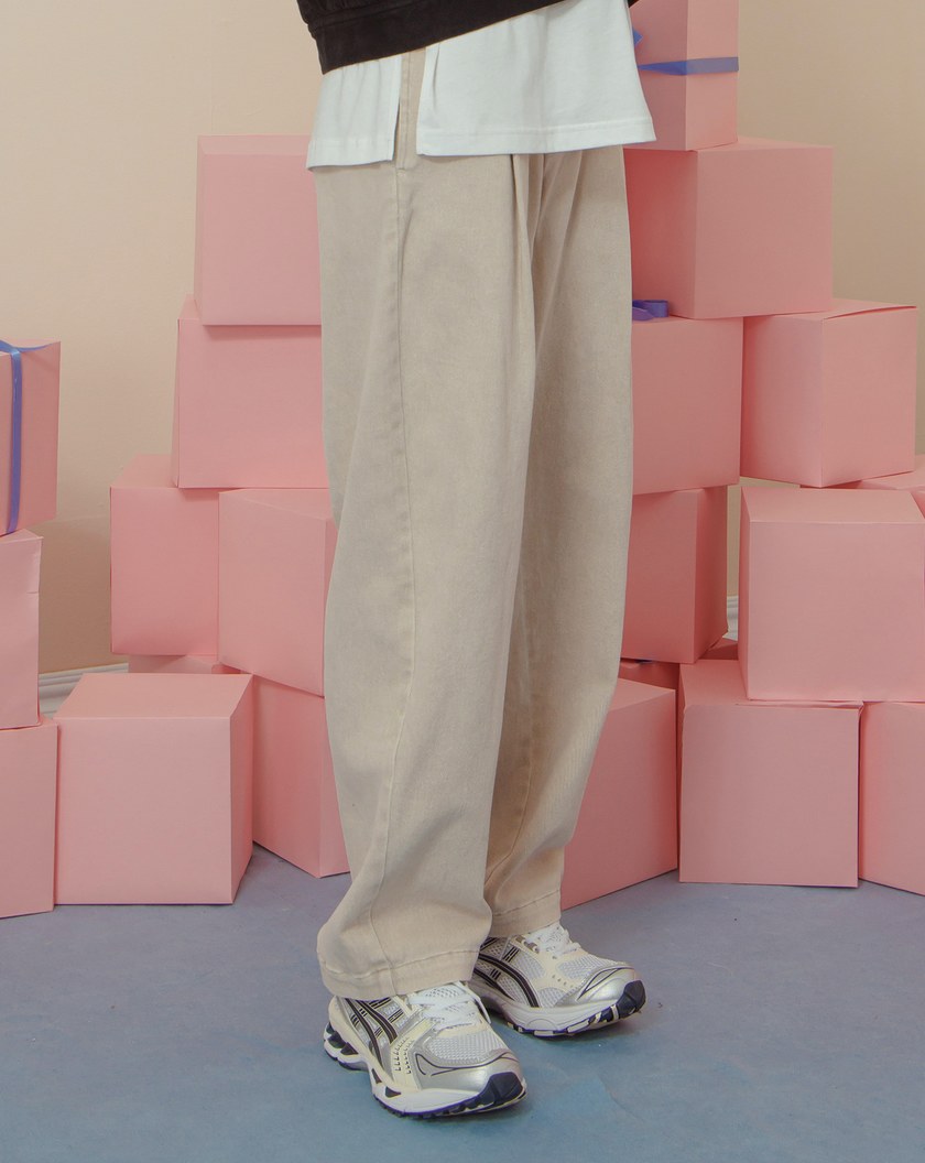 顯瘦剪接水洗腰頭抽鬚廓型褲(兩色)