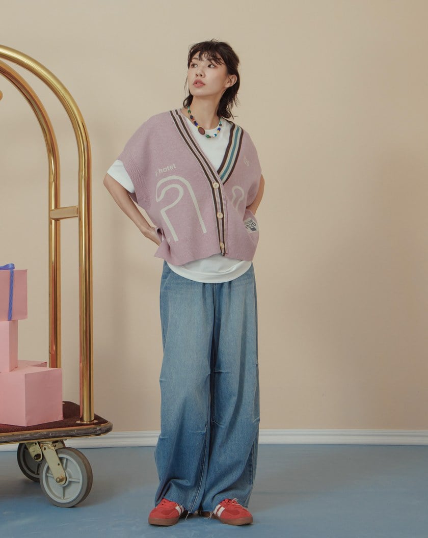 率性抓褶不收邊下擺直筒牛仔褲(兩色)