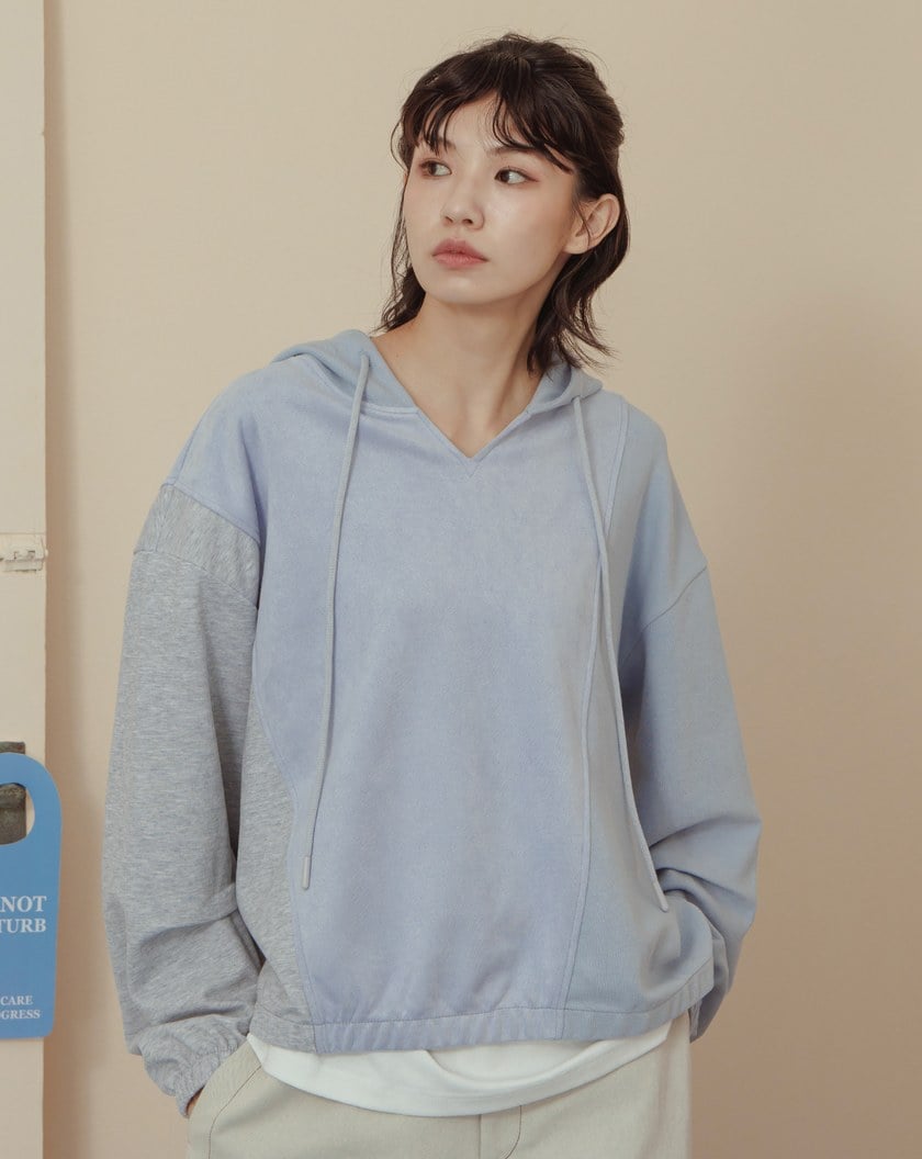 異材質配色拼接V領帽T(兩色)