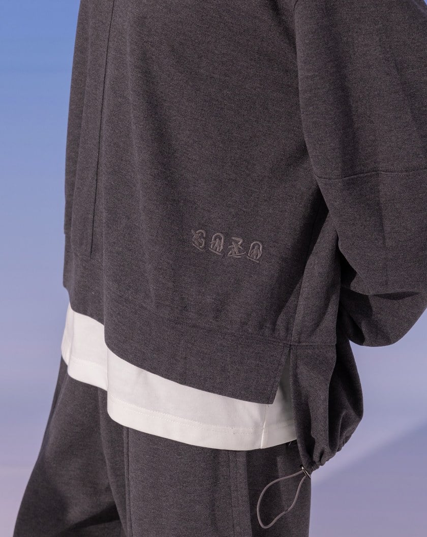 滑雪小人燈籠袖繭型上衣(兩色)