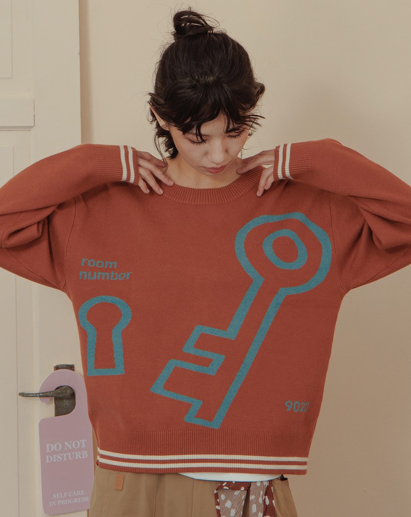 鑰匙圖案撞色緹花針織毛衣(兩色)