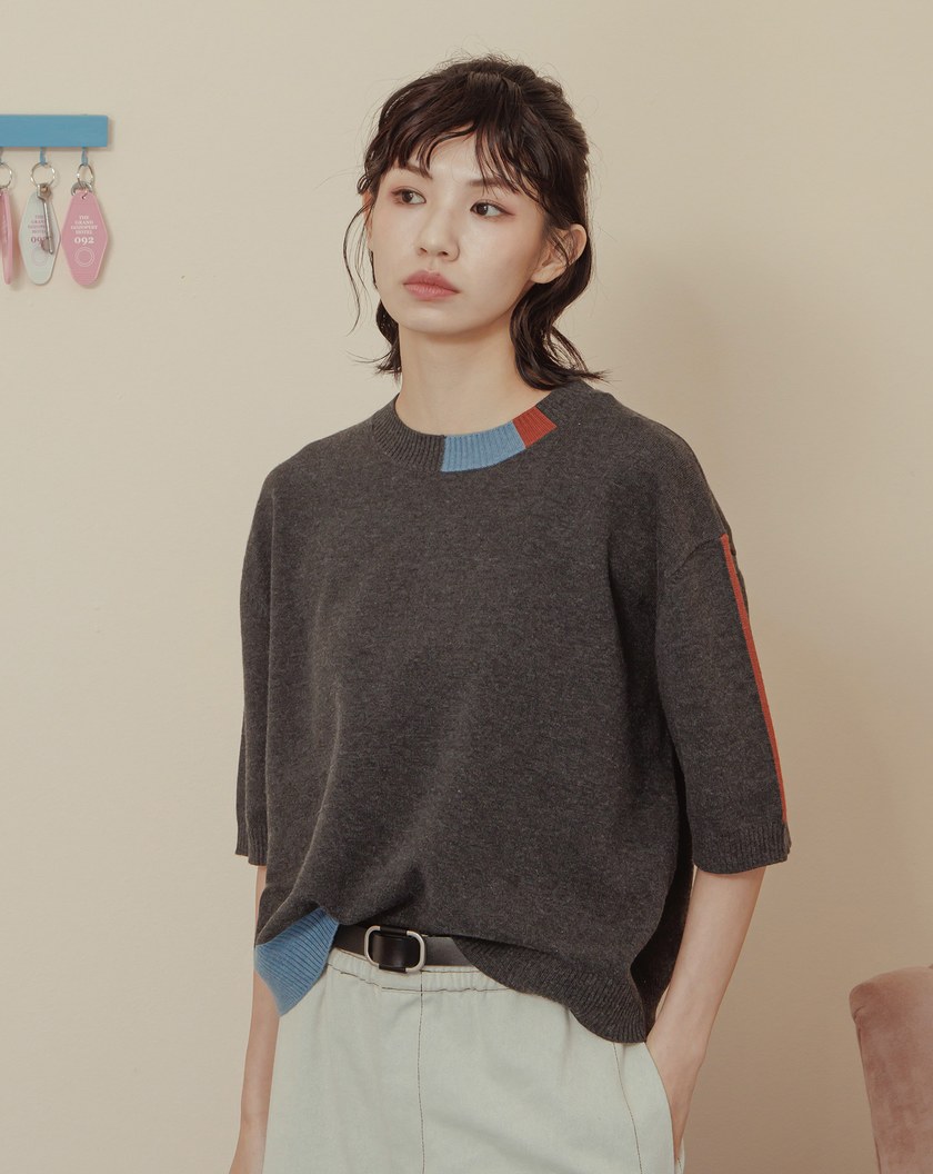 線條色塊拼接短袖針織上衣(兩色)