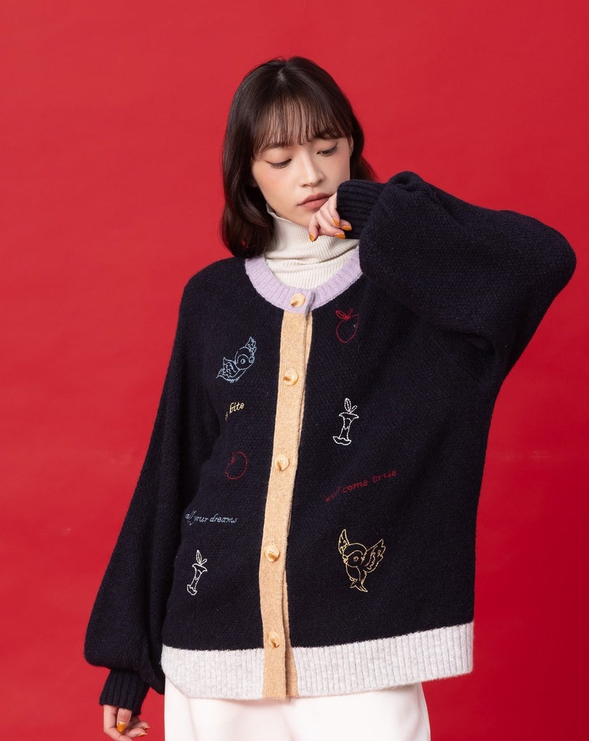 迪士尼系列 喔~不要吃蘋果開襟毛衣外套(兩色)