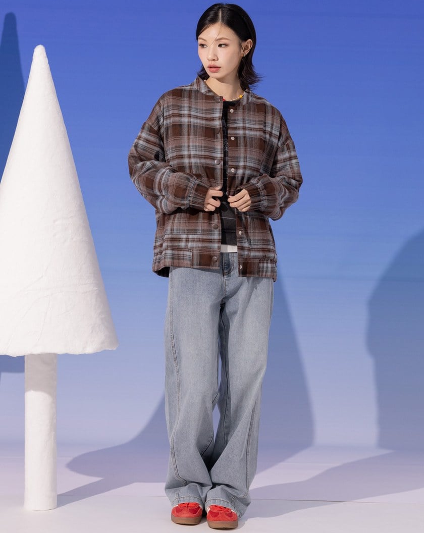 磨毛感暮棕格紋棒球領鋪棉外套