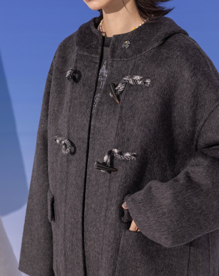 ➤緹花織帶牛角釦羊毛連帽短大衣(兩色)