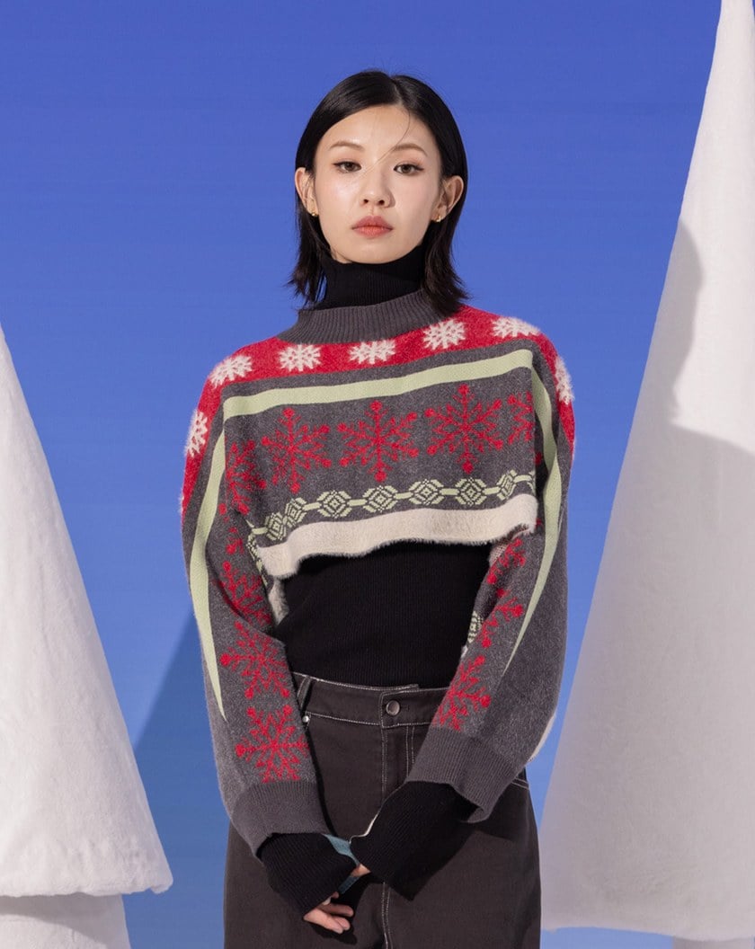 雪花圖騰毛絨上衣式圍脖(兩色)