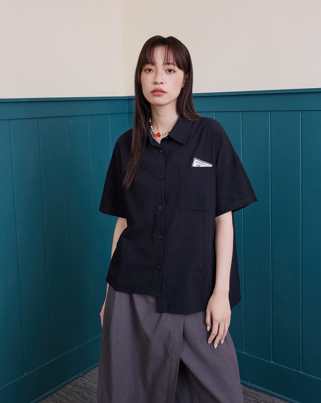 復古趣味設計不對稱下擺條紋短袖襯衫(兩色)