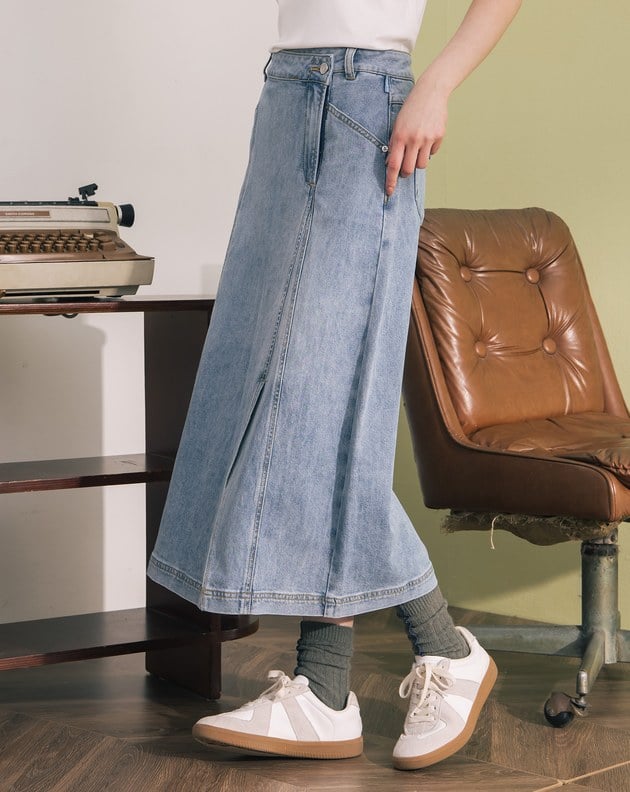 下擺不對稱開衩涼感彈性A字牛仔裙(兩色)