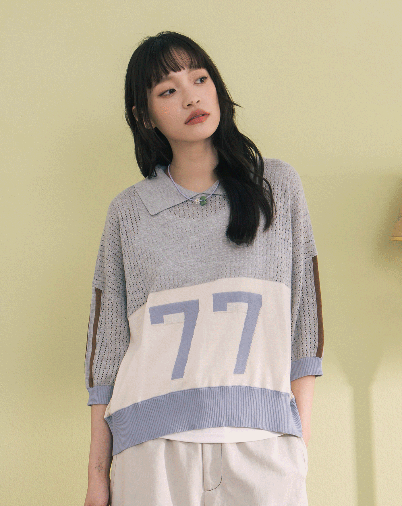 數字撞色拼接polo領針織上衣(兩色)