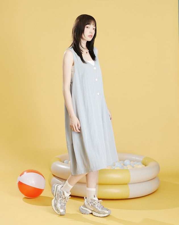 垂墜感花苞造型背心洋裝(兩色)