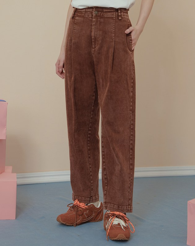 顯瘦剪接水洗腰頭抽鬚廓型褲(兩色)