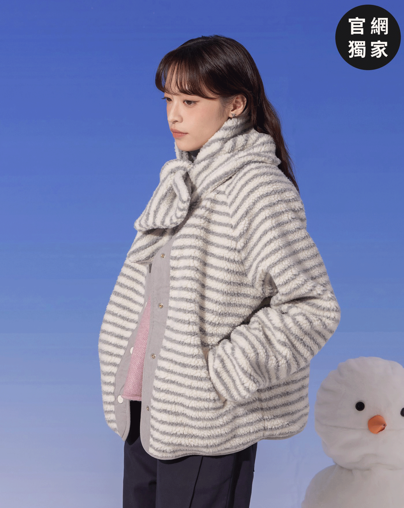 ➤雙面穿仿羊羔QQ毛外套附圍巾(兩色)