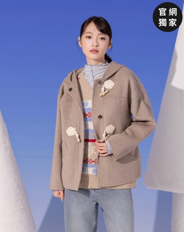 ➤造型牛角釦羊毛連帽短大衣