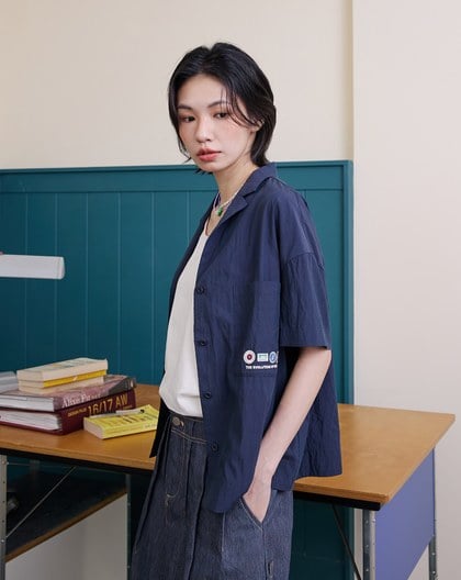 涼感天絲繡花口袋西裝領短袖襯衫(兩色)