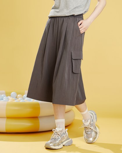 垂墜感造型口袋七分寬褲(兩色)