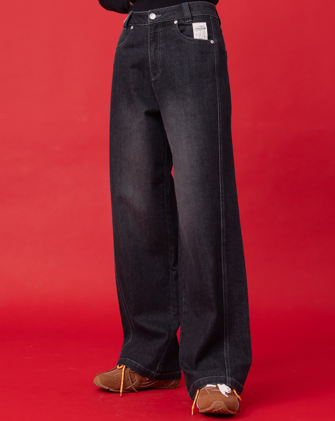 迪士尼系列 萬事通繡花直筒顯瘦牛仔褲(兩色)