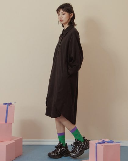 天絲造型打褶下擺polo領長袖洋裝