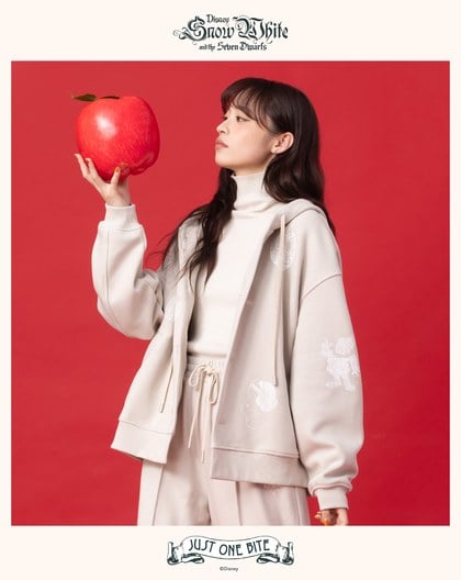 迪士尼系列 魔鏡啊~魔鏡魔法釦刷毛連帽外套(兩色)