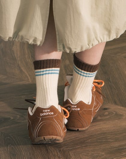 運動風撞色坑條長襪(三色)