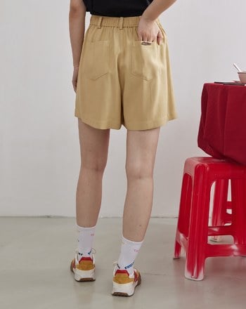 ➤斜紋打褶小直筒短褲(兩色)