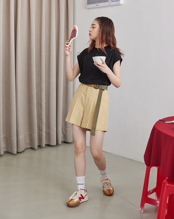 ➤斜紋打褶小直筒短褲(兩色)