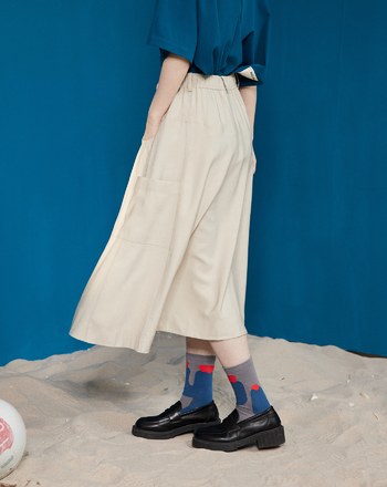 gozo三次方繡花不對稱工裝裙(兩色)