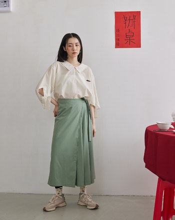 半百褶綁帶造型寬褲裙(兩色)