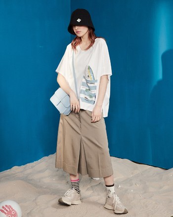 皮革翻蓋磁扣小方包(三色)